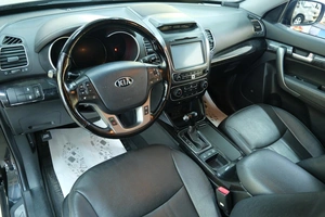 Внедорожник Kia Sorento 2016 года, 2199000 рублей, Омск