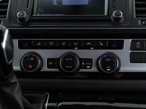 Минивэн Volkswagen Multivan 2016 года, 3427077 рублей, Москва