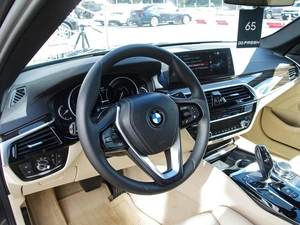 Седан BMW 5 серия 2017 года, 3189000 рублей, Владимир