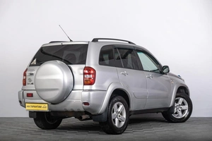 Внедорожник Toyota RAV4 2004 года, 889000 рублей, Томск