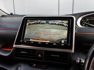 Минивэн Toyota Sienta 2019 года, 1800000 рублей, Краснодар