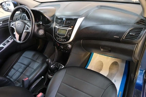 Хетчбэк Hyundai Solaris 2012 года, 619000 рублей, Омск