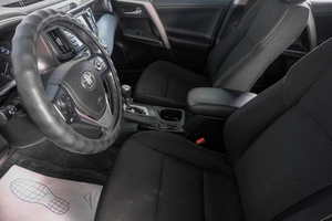 Внедорожник Toyota RAV4 2016 года, 1999000 рублей, Кемерово