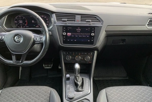 Внедорожник Volkswagen Tiguan 2018 года, 2375000 рублей, Солонцы