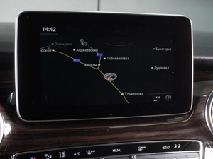 Минивэн Mercedes-benz V-класс 2017 года, 5230000 рублей, Красный Пахарь