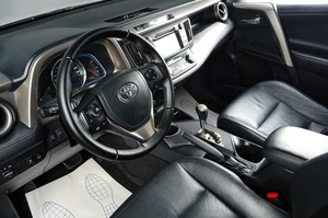 Внедорожник Toyota RAV4 2014 года, 2399000 рублей, Тюмень
