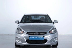 Седан Hyundai Solaris 2012 года, 749000 рублей, Челябинск