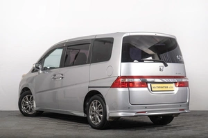 Минивэн Honda Stepwgn 2009 года, 1349000 рублей, Томск