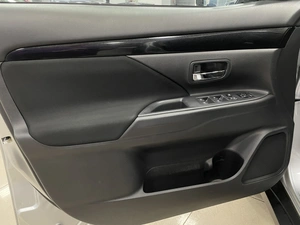 Внедорожник Mitsubishi Outlander 2018 года, 1787000 рублей, Солонцы