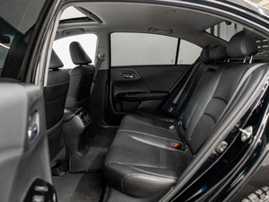 Седан Honda Accord 2017 года, 2100000 рублей, Красноярск