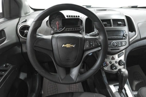 Седан Chevrolet Aveo 2013 года, 769000 рублей, Новокузнецк