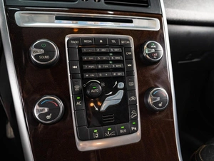 Внедорожник Volvo XC60 2011 года, 1495000 рублей, Тюмень