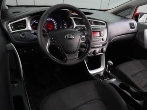 Хетчбэк Kia Ceed 2016 года, 999000 рублей, Воронеж