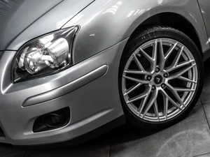 Седан Toyota Avensis 2007 года, 779000 рублей, Тюмень