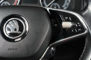 Внедорожник Skoda Karoq 2021 года, 2189000 рублей, Тюмень