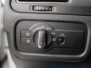 Внедорожник Volkswagen Touareg 2012 года, 2120000 рублей, Красноярск