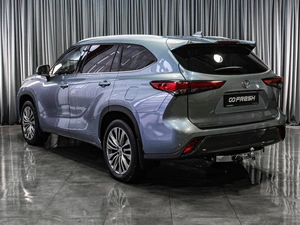 Внедорожник Toyota Highlander 2021 года, 6325000 рублей, Тюмень