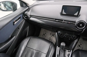 Хетчбэк Mazda Demio 2015 года, 1099000 рублей, Красноярск