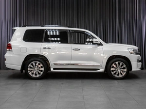 Внедорожник Toyota Land Cruiser 2017 года, 5099000 рублей, Тюмень