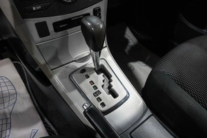 Седан Toyota Corolla 2012 года, 1049000 рублей, Новокузнецк