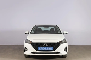 Седан Hyundai Solaris 2021 года, 1699000 рублей, Новосибирск