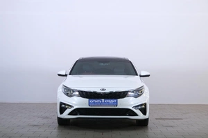 Седан Kia Optima 2018 года, 2339000 рублей, Омск