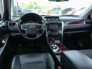 Седан Toyota Camry 2014 года, 1950000 рублей, Волгоград