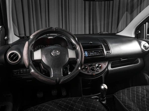 Хетчбэк Nissan Note 2013 года, 669000 рублей, Тюмень