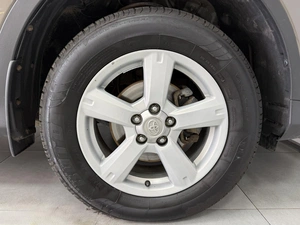 Внедорожник Toyota RAV4 2014 года, 1730000 рублей, Красноярск