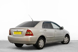Седан Toyota Corolla 2004 года, 499000 рублей, Барнаул