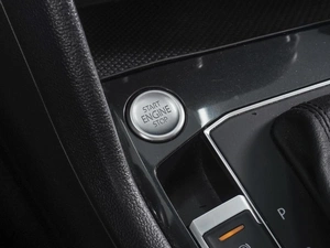 Внедорожник Volkswagen Tiguan 2018 года, 2900000 рублей, Ростов-на-Дону