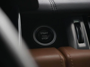 Внедорожник Land Rover Range Rover 2018 года, 6599451 рублей, Москва