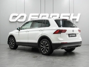 Внедорожник Volkswagen Tiguan 2017 года, 2594000 рублей, Воронеж