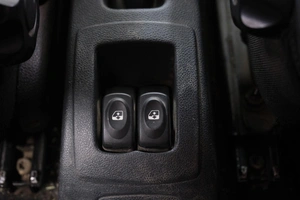 Хетчбэк Renault Sandero 2012 года, 529000 рублей, Омск