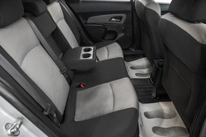 Седан Chevrolet Cruze 2012 года, 799000 рублей, Барнаул