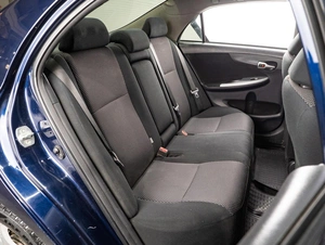 Седан Toyota Corolla 2011 года, 1169000 рублей, Тюмень