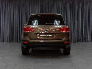 Внедорожник Volkswagen Touareg 2012 года, 2099000 рублей, Тюмень