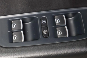 Внедорожник Volkswagen Touareg 2010 года, 1949000 рублей, Новосибирск