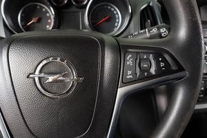 Хетчбэк Opel Astra GTC 2012 года, 799000 рублей, Пермь