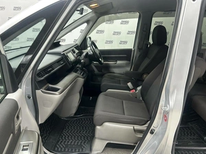 Минивэн Honda Stepwgn 2016 года, 1668600 рублей, Красноярск