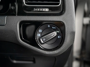 Хетчбэк Volkswagen Golf 2013 года, 1350000 рублей, Красноярск