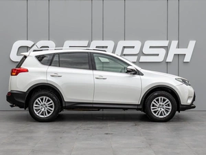Внедорожник Toyota RAV4 2015 года, 1698000 рублей, Краснодар