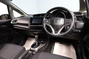 Хетчбэк Honda Fit 2018 года, 1499000 рублей, Новосибирск