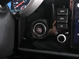 Седан Kia Rio 2020 года, 1635000 рублей, Аксай