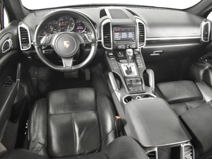 Внедорожник Porsche Cayenne 2012 года, 2129900 рублей, Казань