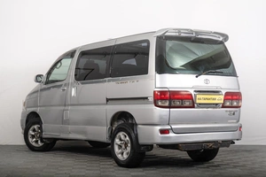 Минивэн Toyota Touring Hiace 2000 года, 699000 рублей, Томск