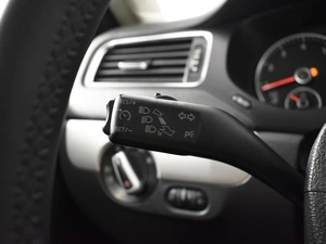 Седан Volkswagen Jetta 2012 года, 1019900 рублей, Казань