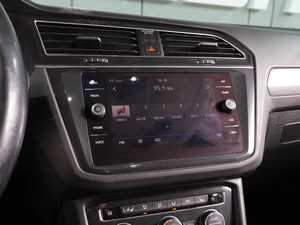 Внедорожник Volkswagen Tiguan 2019 года, 2499000 рублей, Воронеж