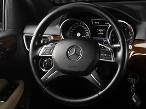 Внедорожник Mercedes-benz M-класс 2014 года, 2449000 рублей, Тюмень