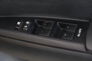 Универсал Toyota Corolla Fielder 2015 года, 1349000 рублей, Омск